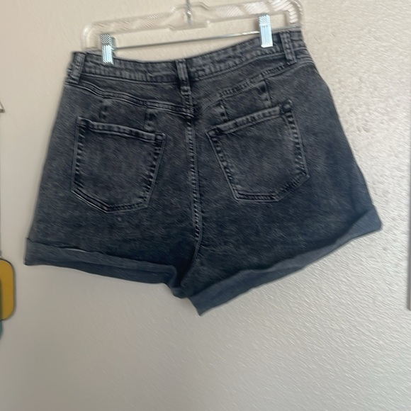 Wild Fable super high rise curvy shorts- size 10 - Picture 2 of 6